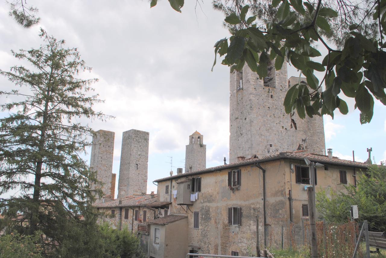 Hotel La Casa Dei Vezzi San Gimignano Exterior foto